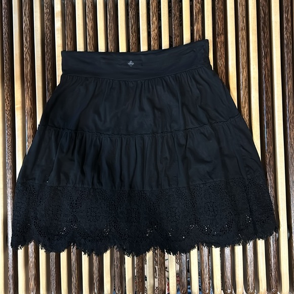 NWOT Woman’s PRANA Skirt, Size Small - Picture 2 of 5